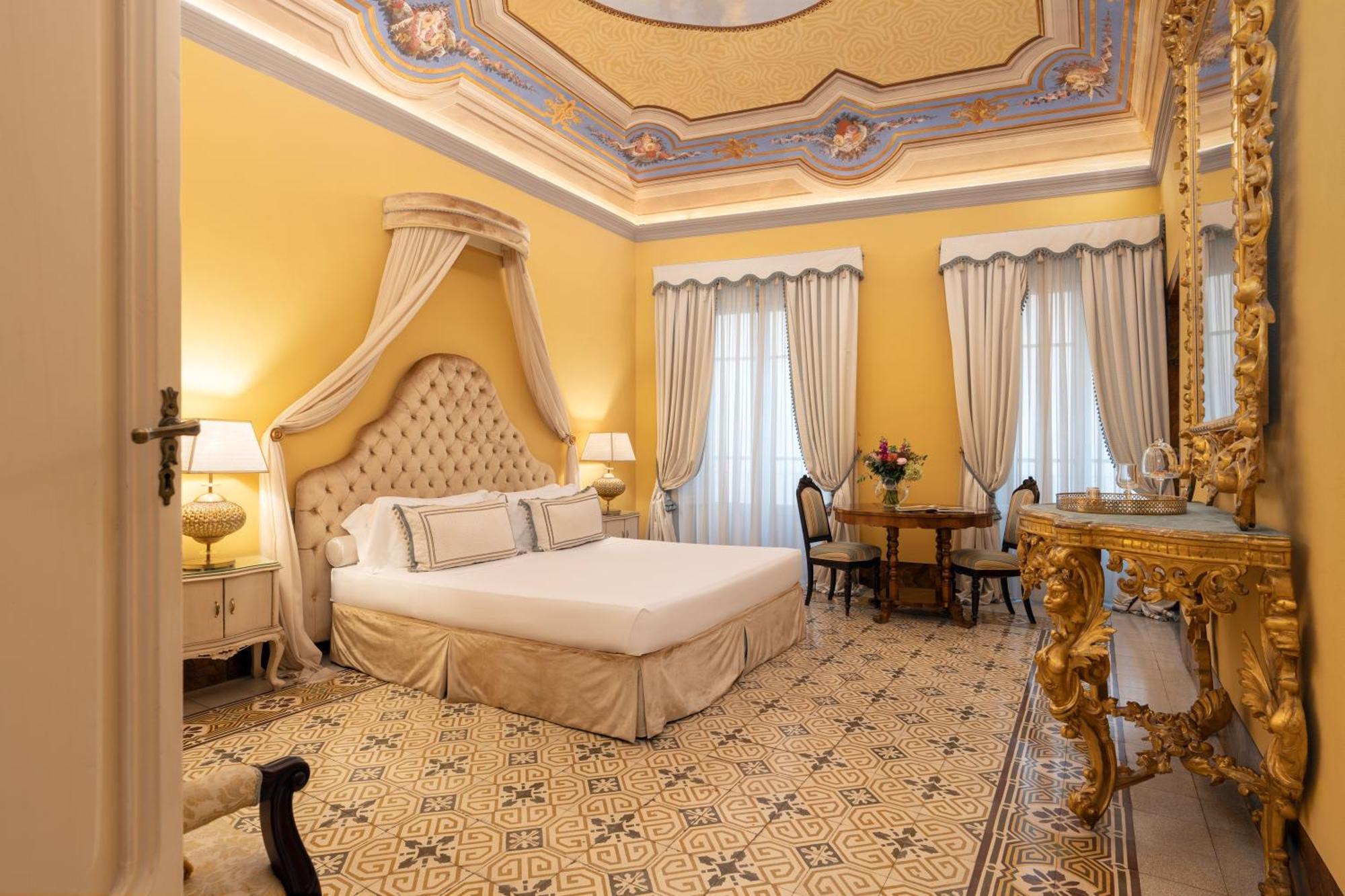 Piazza Pitti Palace - Residenza d'Epoca Bed and Breakfast Firenze Esterno foto