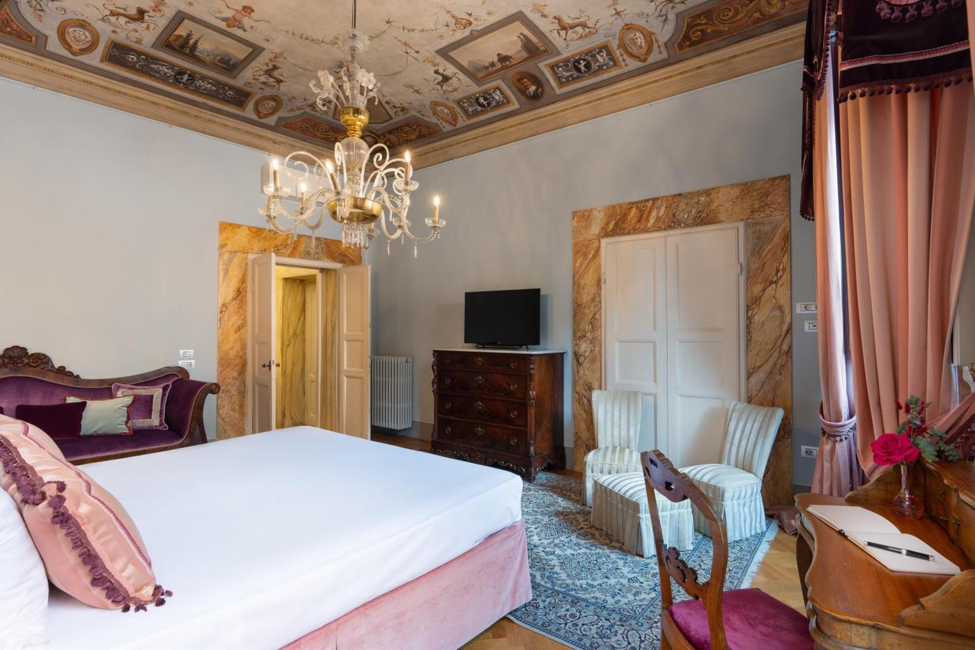 Piazza Pitti Palace - Residenza d'Epoca Bed and Breakfast Firenze Esterno foto